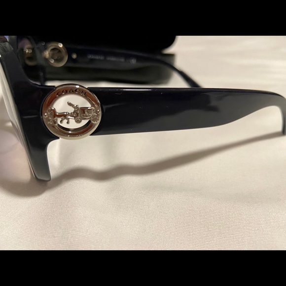 Sunglass - Picture 2 of 3